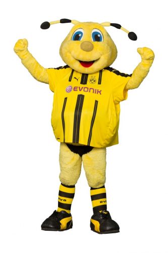 EMMA, das Maskottchen von Borussia Dortmund kommt in diesem Jahr zum ersten Mal zu Menden à la carte.